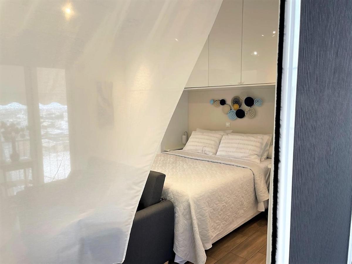 Reeva 55 Apartment Атина Екстериор снимка